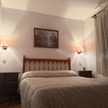 El Valle Hostal Restaurante Ла-Прадера-де-Навалорно Экстерьер фото
